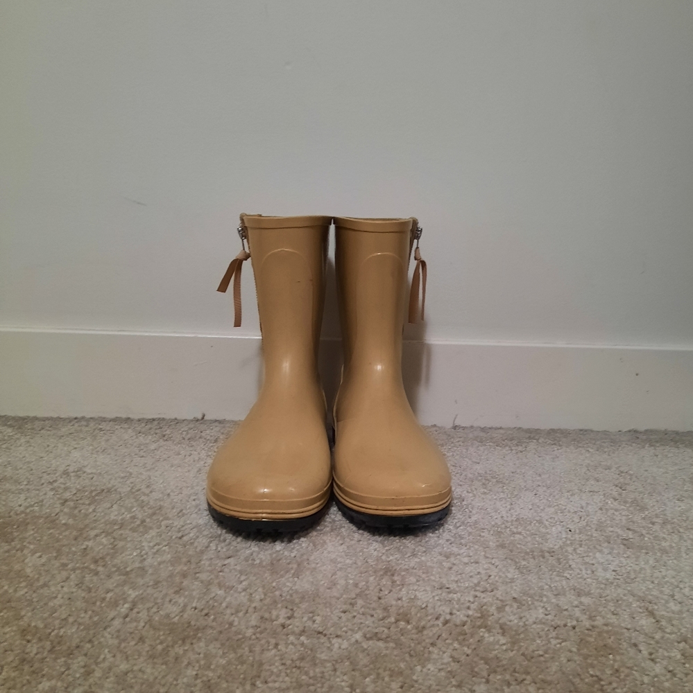 Call It Spring beige rubber rain boots